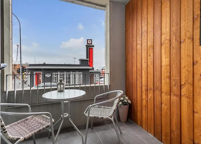 Sunny Apartment - By The Sea In City Center