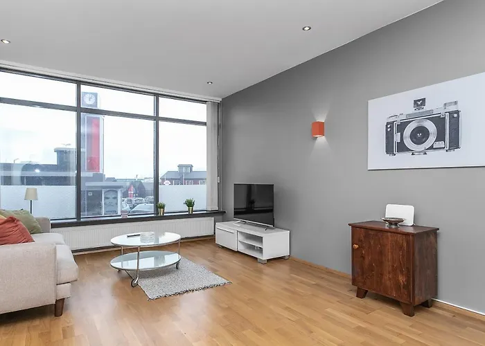 Sunny Apartment - By The Sea In City Center